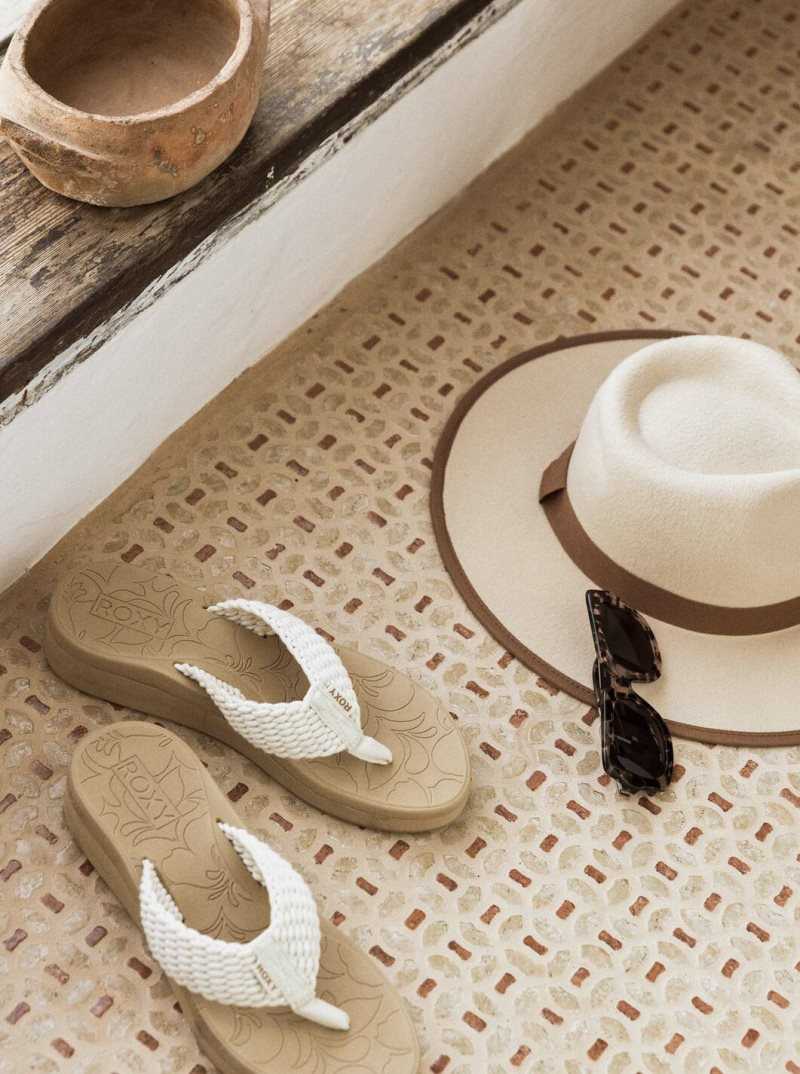 Cream Roxy Caillay Water-Friendly Sandals | FVLEHC604