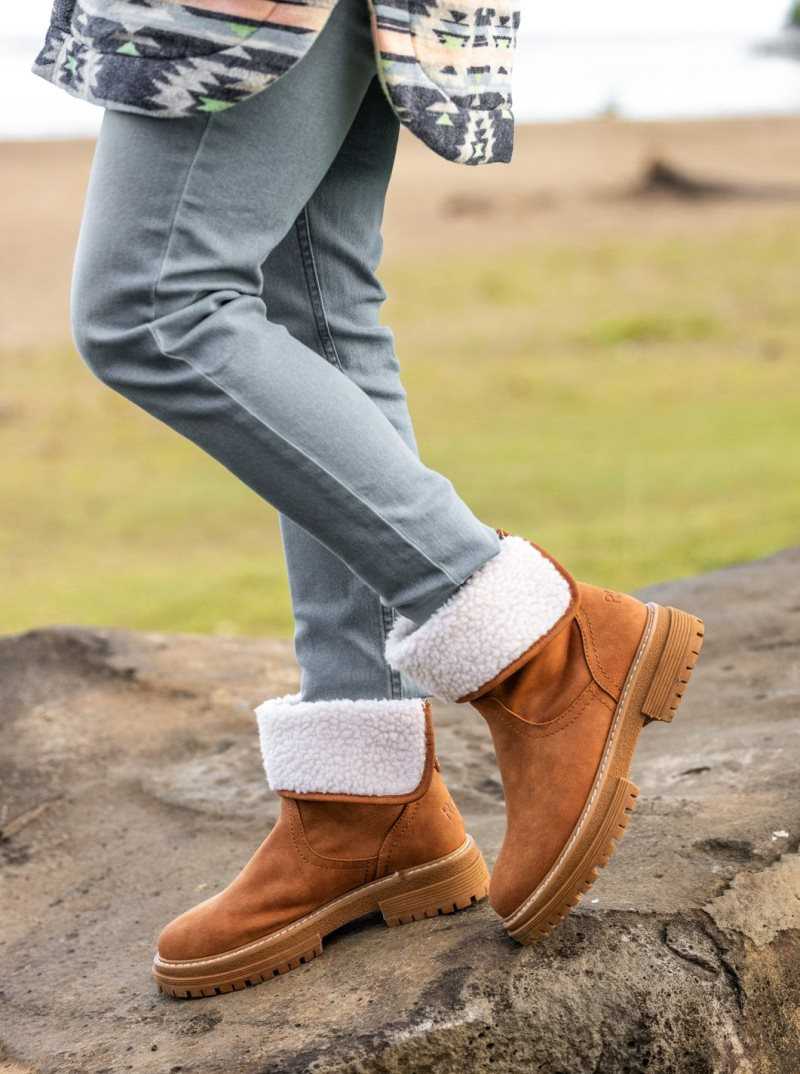 Tan Roxy Fall Slip-On Boots | IFXRLU026